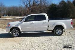 04 06 Toyota Tundra Quad Cab 6 5 Bed B Undercover Hard Tonneau Cover At Carolina Classic Trucks Inc