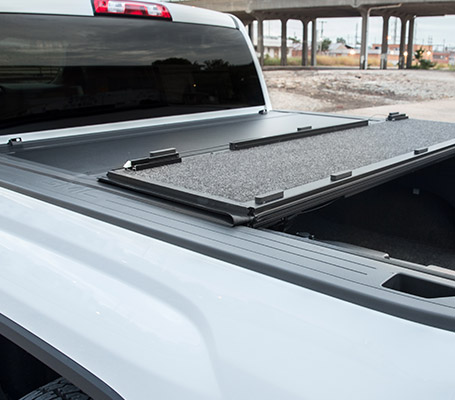 Ultra Flex panels automatically latch to the covers mountings rails, making it simple to operate from either side of your truck.
